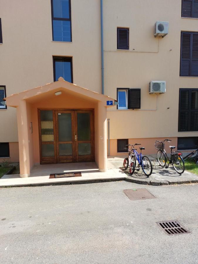 Stefan 1 Apartment Умаг Екстериор снимка