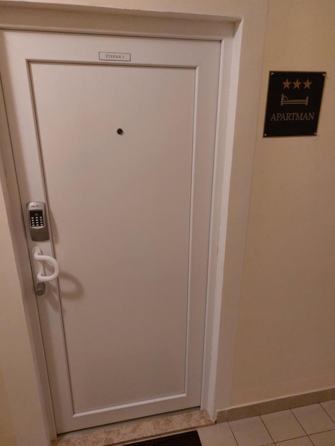 Stefan 1 Apartment Умаг Екстериор снимка